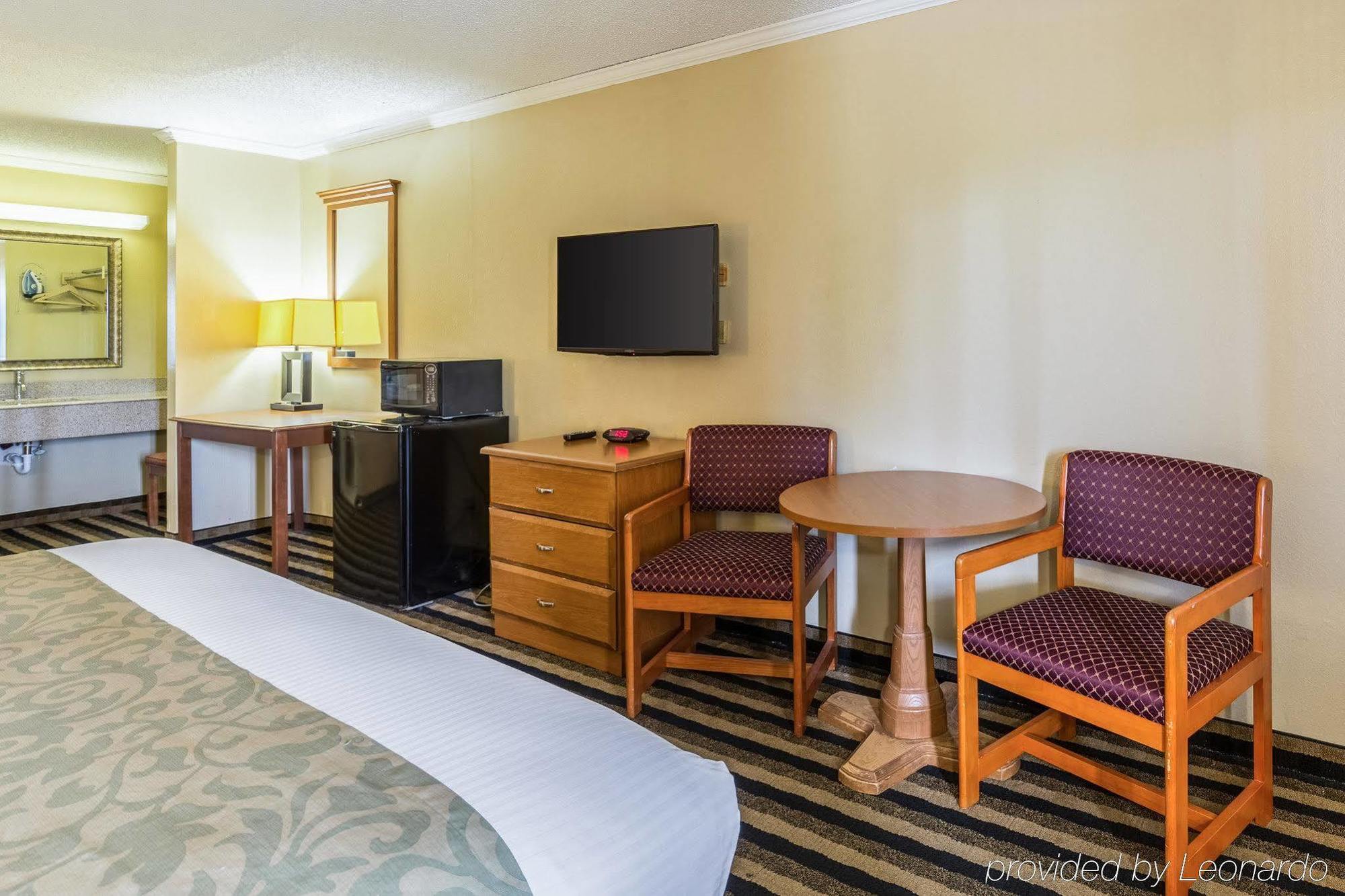 Rodeway Inn Alexandria Luaran gambar