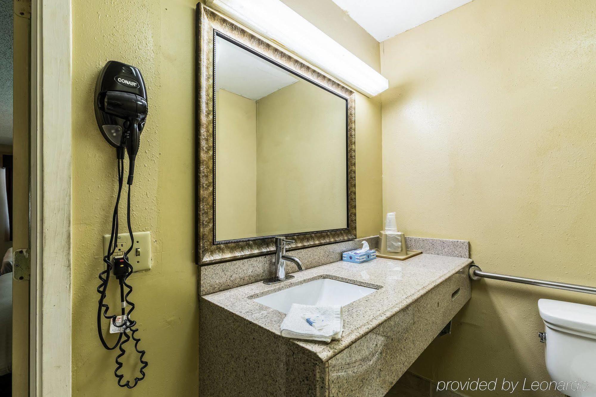 Rodeway Inn Alexandria Luaran gambar