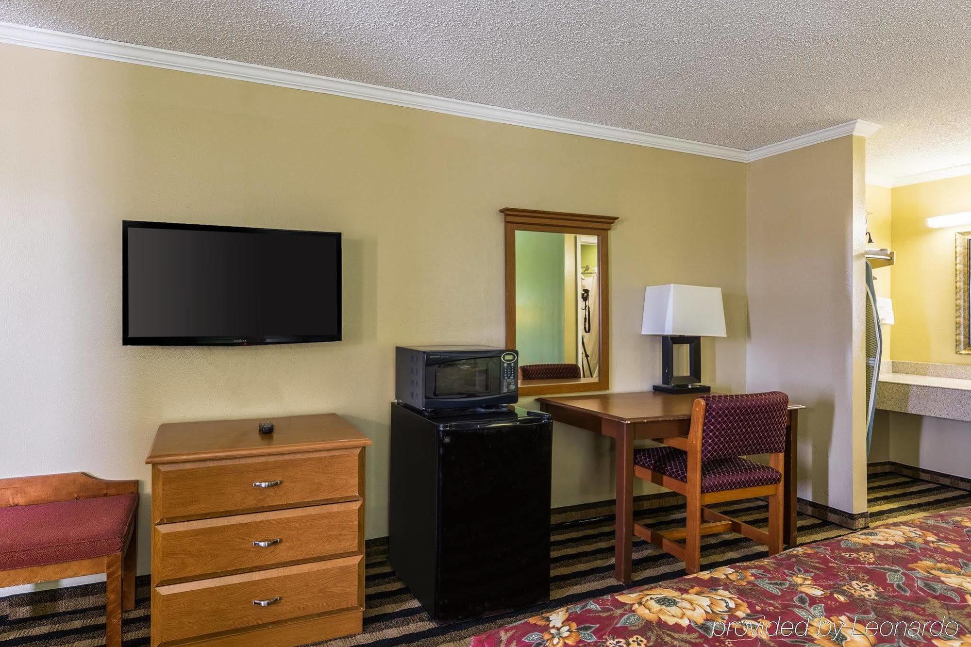 Rodeway Inn Alexandria Luaran gambar