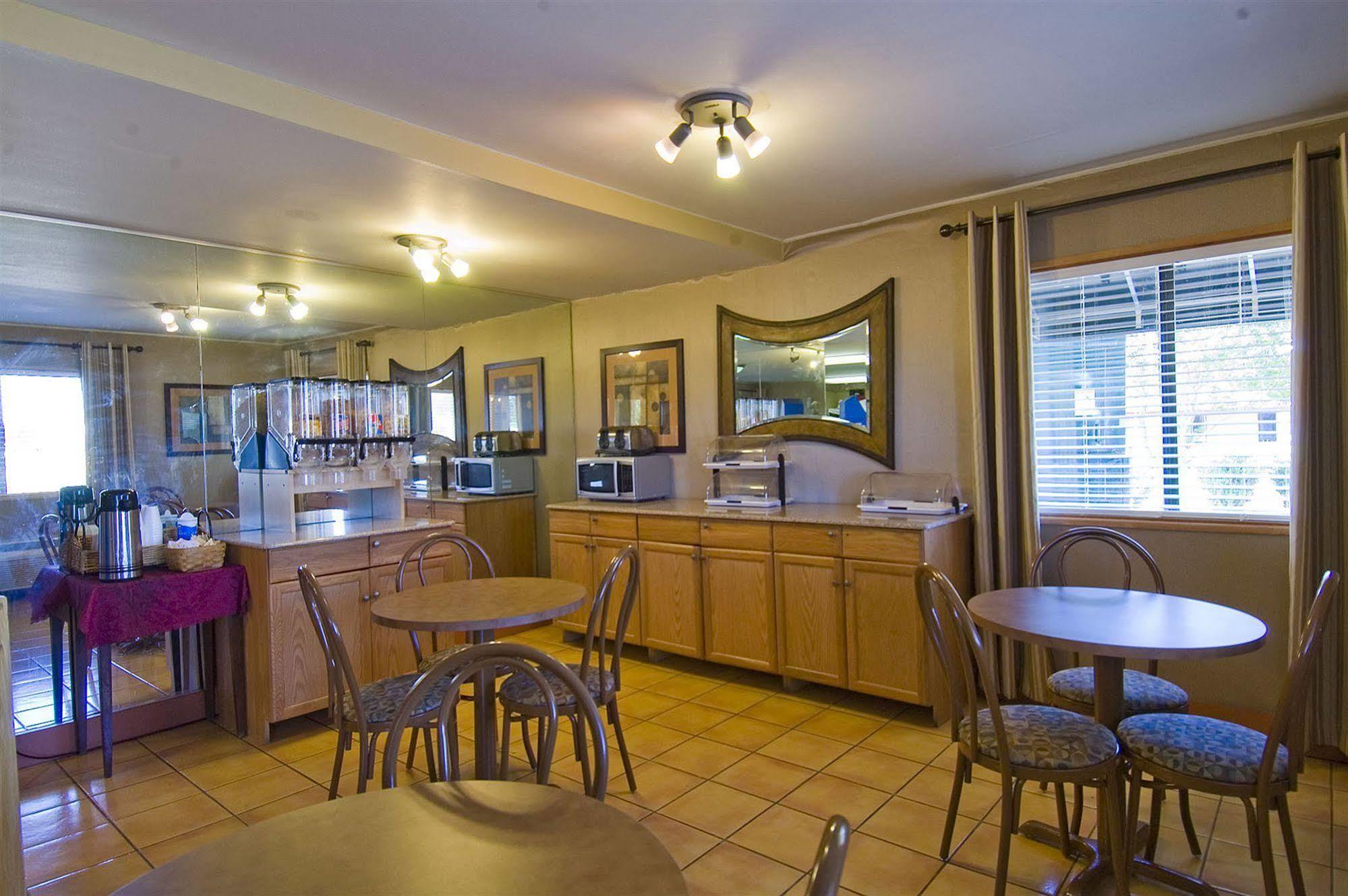 Rodeway Inn Alexandria Luaran gambar